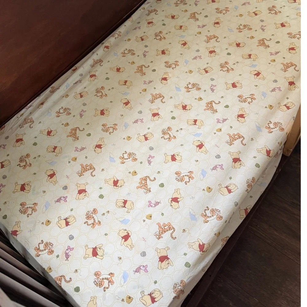 Vintage Disney Winnie The Pooh Fitted Crib Sheet Pastel Nursery Tigger Piglet - Picture 3 of 3